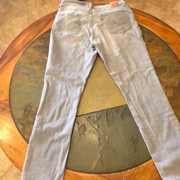 Levi’s - Picture 3 of 3